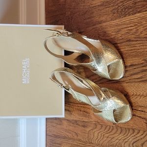 Michael Kors Lt. Gold Becky Sandal Metallic Leather 4.5" Heel, Size: 7.5M/ 38M